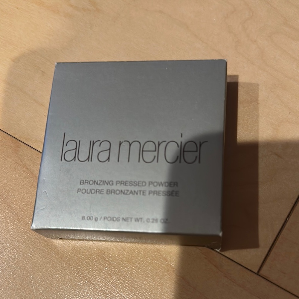 Laura Mercier Bronzing Pressed Powder